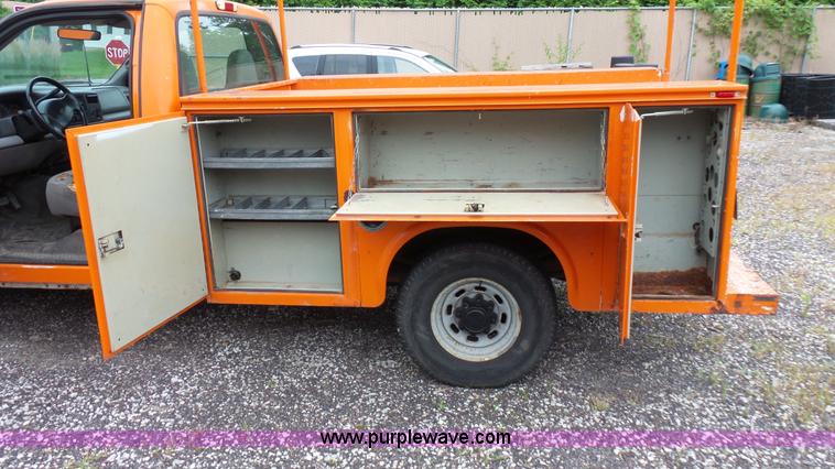 image for item K1455 1999 Ford F250 Super Duty utility truck