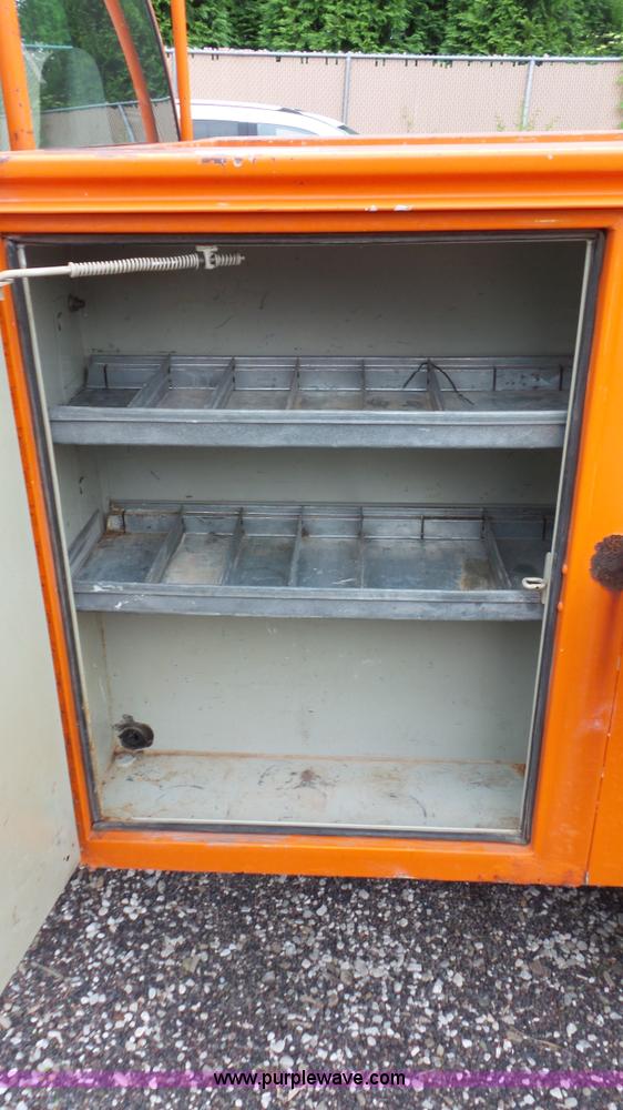 image for item K1455 1999 Ford F250 Super Duty utility truck