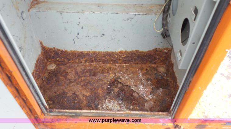 image for item K1455 1999 Ford F250 Super Duty utility truck