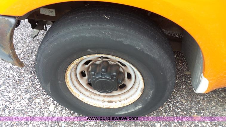 image for item K1455 1999 Ford F250 Super Duty utility truck