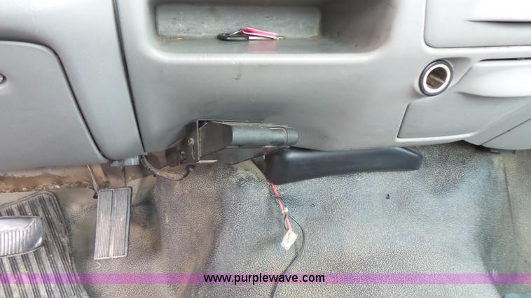 image for item K1455 1999 Ford F250 Super Duty utility truck