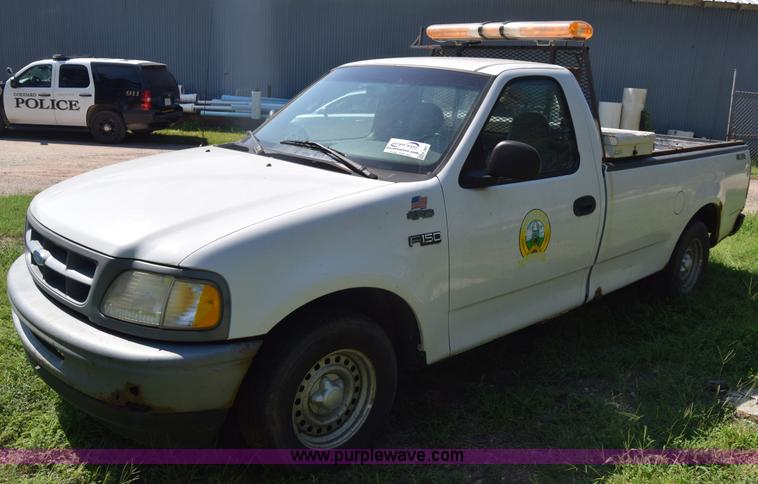 image for item K2851 1997 Ford F150 pickup truck