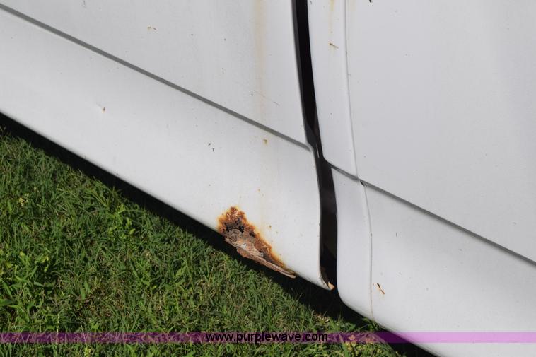 image for item K2851 1997 Ford F150 pickup truck