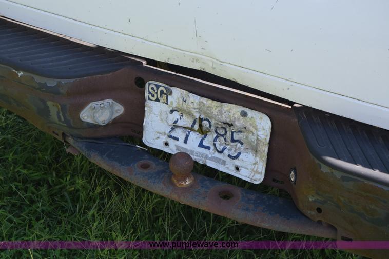 image for item K2851 1997 Ford F150 pickup truck