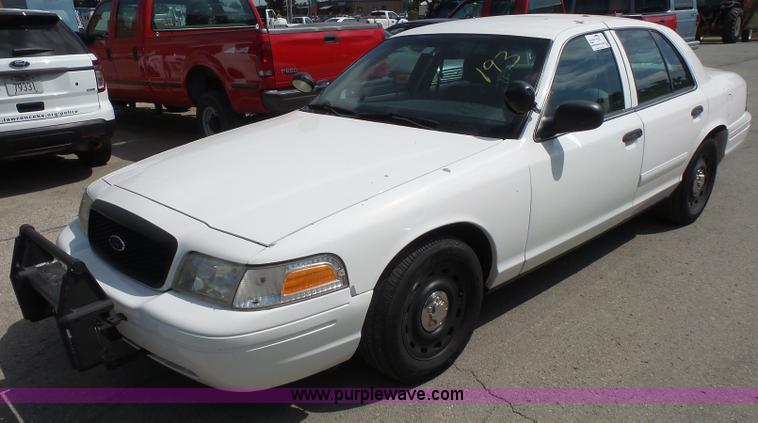 image for item K3735 2003 Ford Crown Victoria Police Interceptor