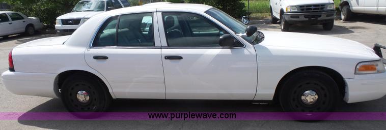 image for item K3735 2003 Ford Crown Victoria Police Interceptor