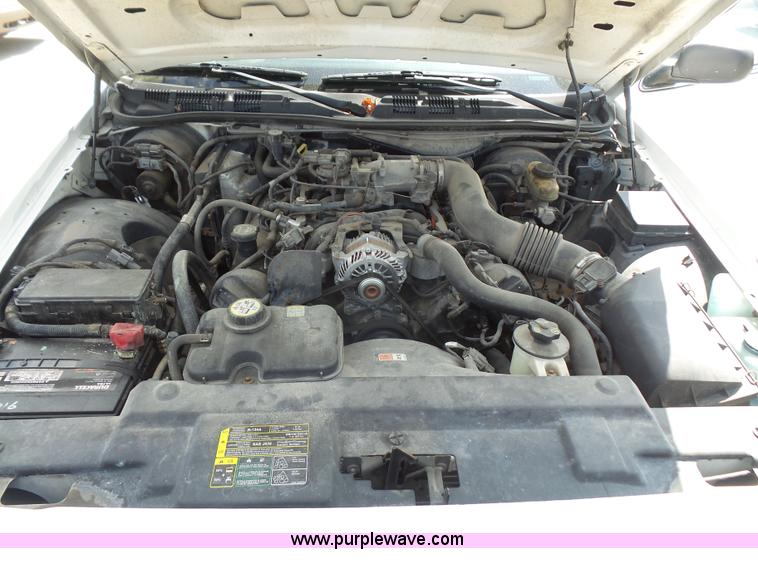 image for item K3735 2003 Ford Crown Victoria Police Interceptor