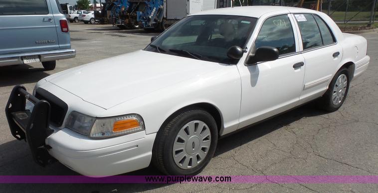 image for item K3746 2010 Ford Crown Victoria Police Interceptor