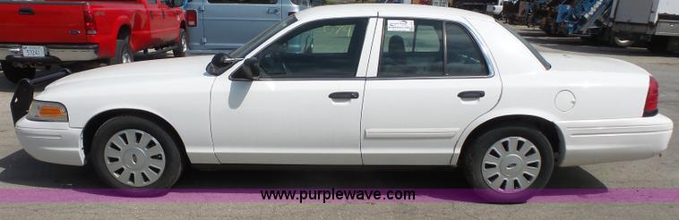 image for item K3746 2010 Ford Crown Victoria Police Interceptor