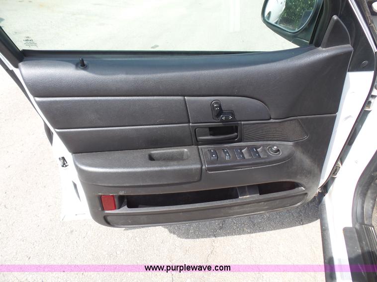 image for item K3746 2010 Ford Crown Victoria Police Interceptor