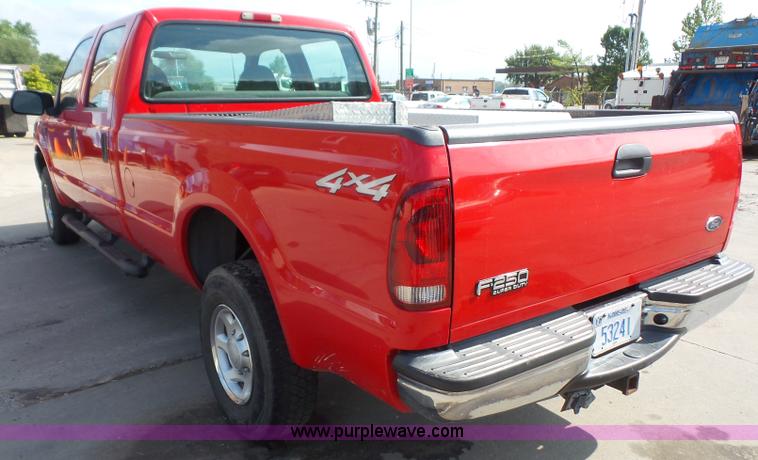 image for item K3747 2001 Ford F250 Super Duty XL Crew Cab pickup truck