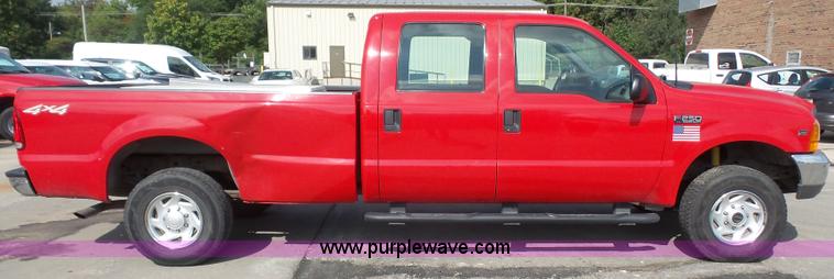 image for item K3747 2001 Ford F250 Super Duty XL Crew Cab pickup truck