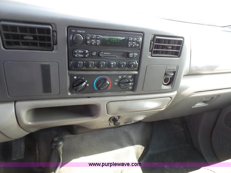 image for item K3747 2001 Ford F250 Super Duty XL Crew Cab pickup truck