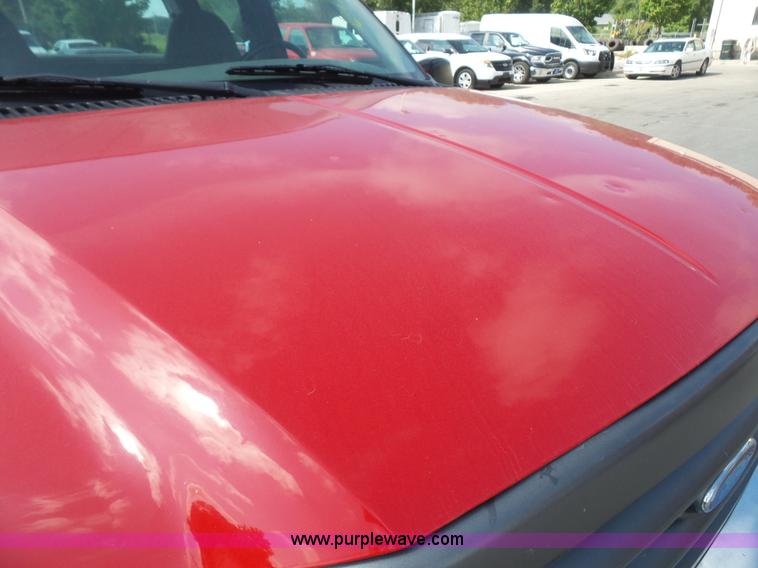 image for item K3747 2001 Ford F250 Super Duty XL Crew Cab pickup truck