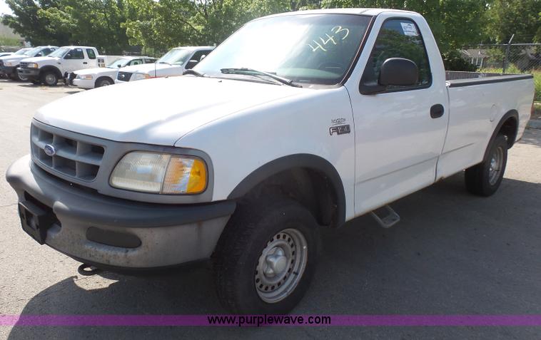 image for item K3748 1997 Ford F150 pickup truck
