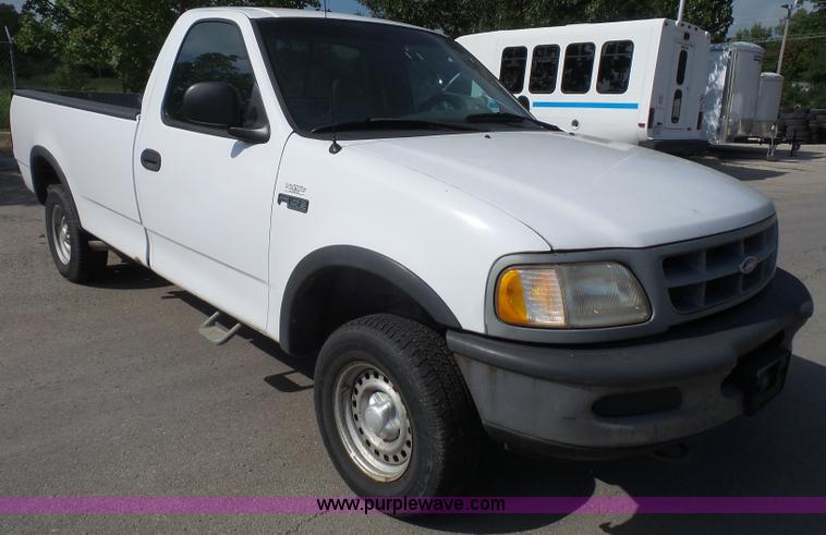image for item K3748 1997 Ford F150 pickup truck