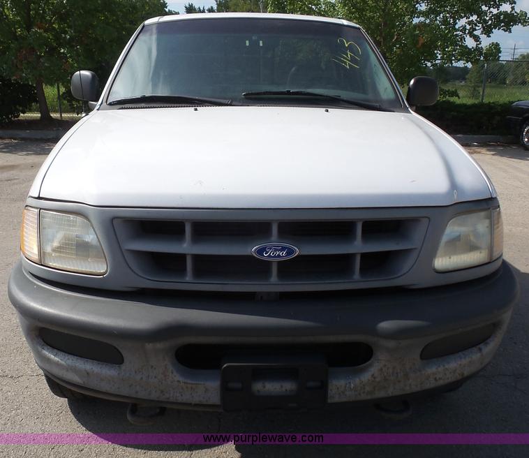 image for item K3748 1997 Ford F150 pickup truck