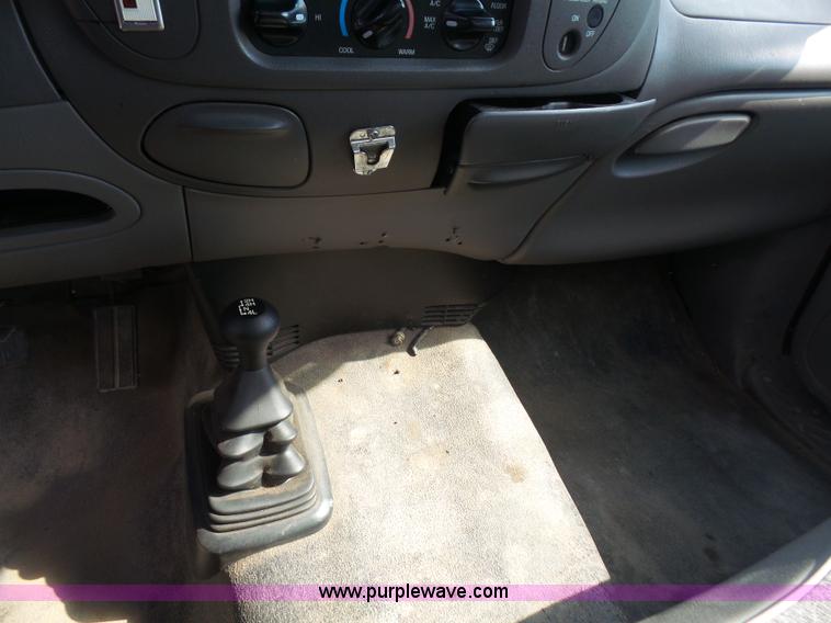 image for item K3748 1997 Ford F150 pickup truck