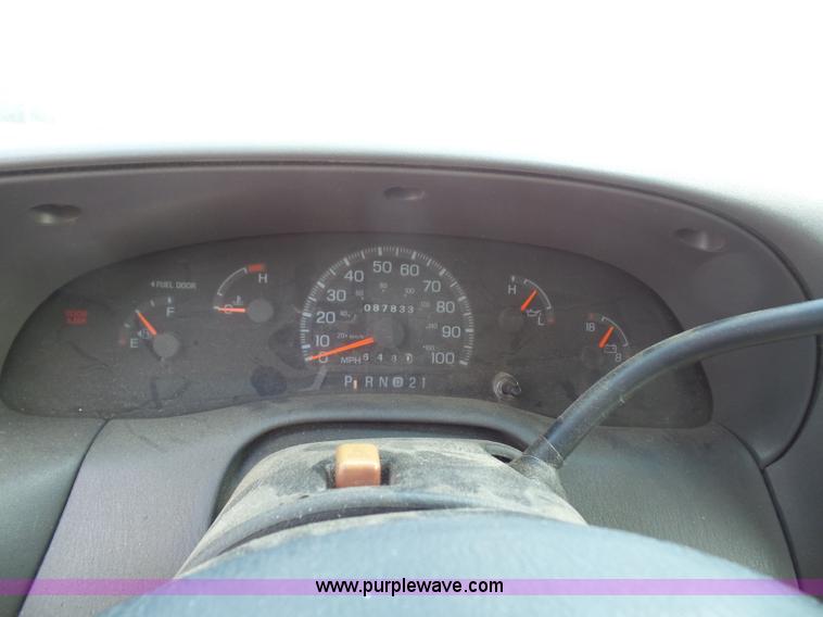 image for item K3748 1997 Ford F150 pickup truck