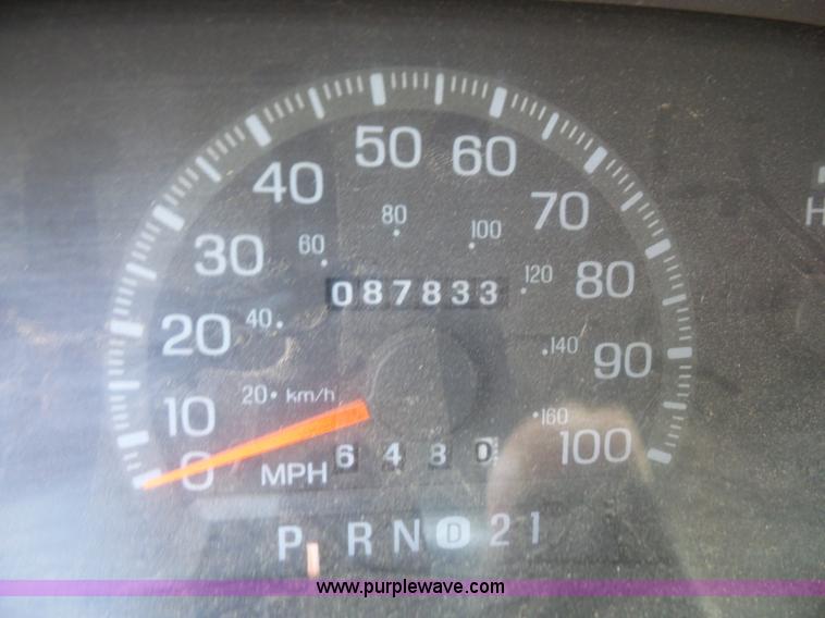 image for item K3748 1997 Ford F150 pickup truck