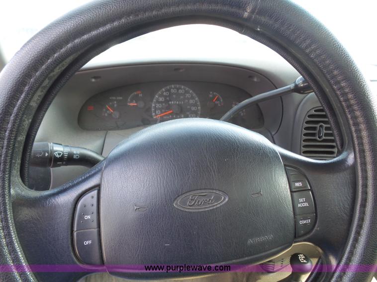 image for item K3748 1997 Ford F150 pickup truck