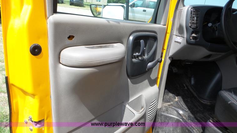 image for item K5249 1998 Chevrolet Express G3500 Cargo school bus