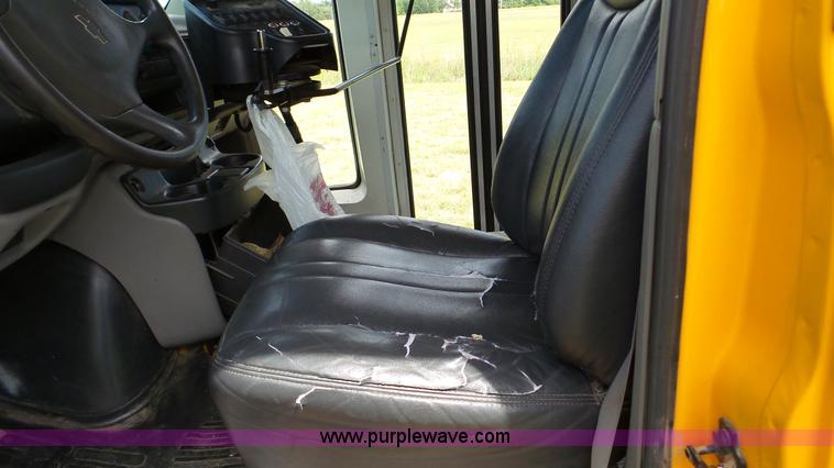 image for item K5249 1998 Chevrolet Express G3500 Cargo school bus