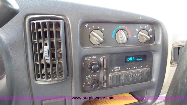 image for item K5249 1998 Chevrolet Express G3500 Cargo school bus