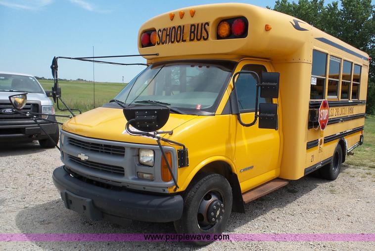 image for item K5250 1999 Chevrolet Express 3500 Cargo school bus
