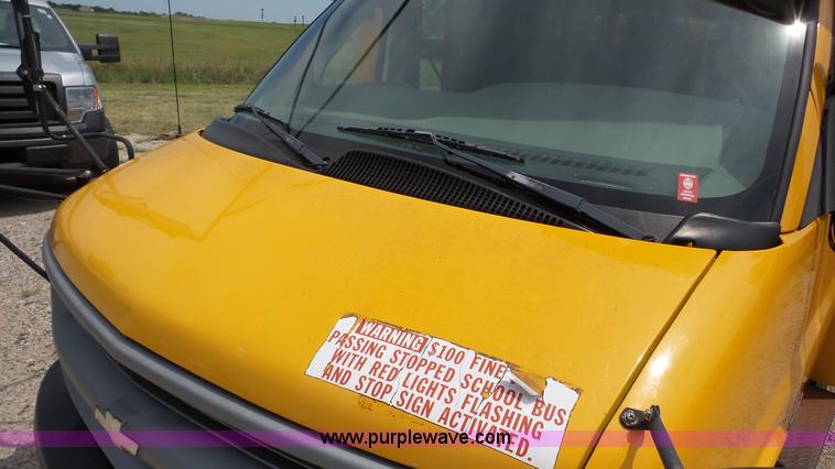 image for item K5250 1999 Chevrolet Express 3500 Cargo school bus