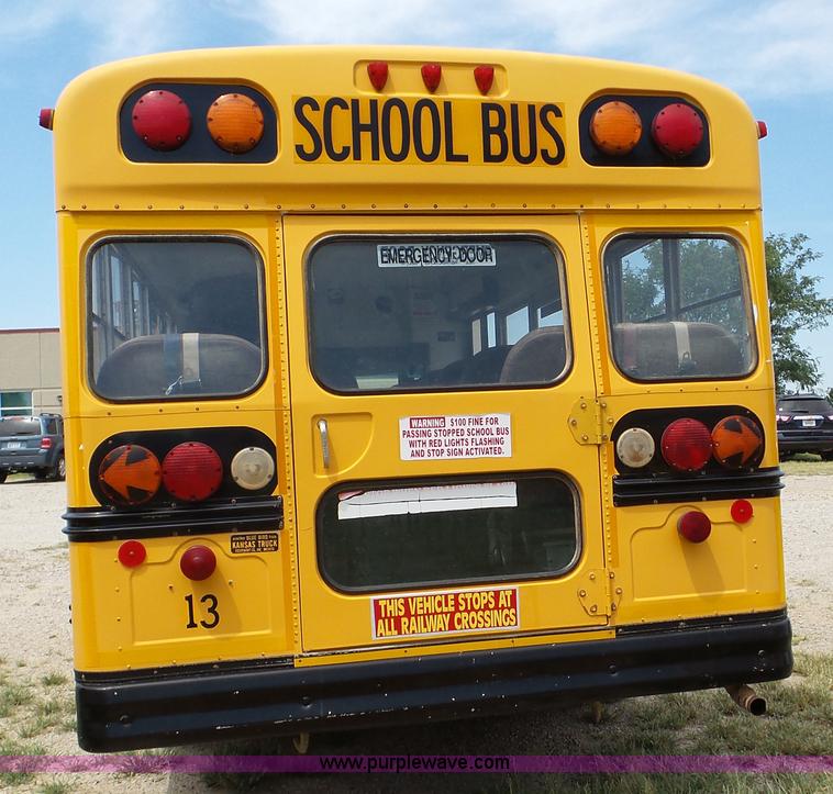 image for item K5252 2000 Chevrolet Express G3500 school bus