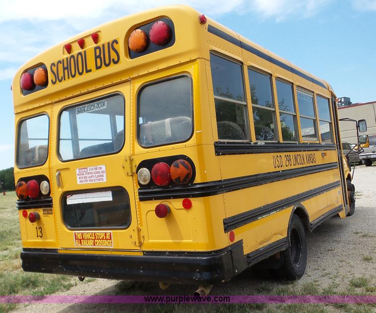 image for item K5252 2000 Chevrolet Express G3500 school bus
