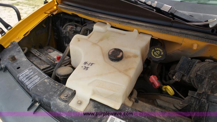 image for item K5252 2000 Chevrolet Express G3500 school bus