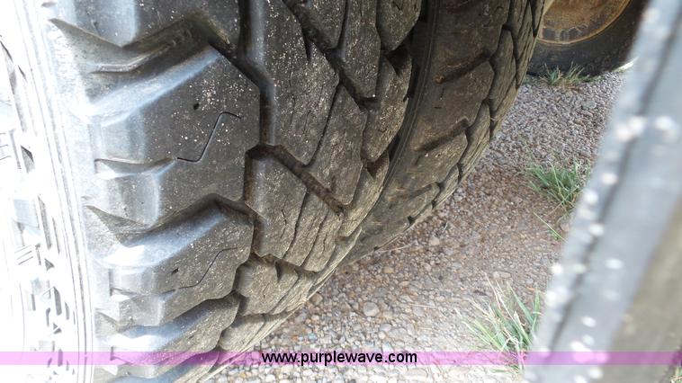 image for item K5252 2000 Chevrolet Express G3500 school bus