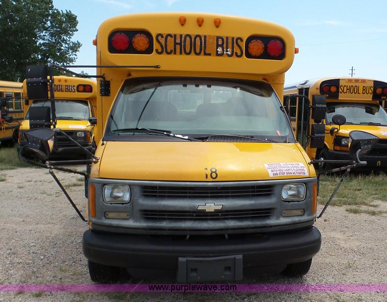 image for item K5253 2000 Chevrolet Express G3500 school bus