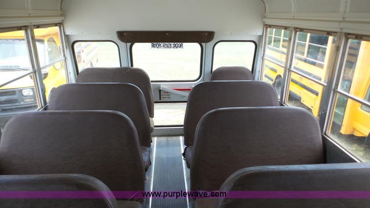 image for item K5253 2000 Chevrolet Express G3500 school bus