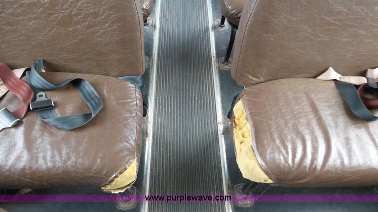 image for item K5253 2000 Chevrolet Express G3500 school bus