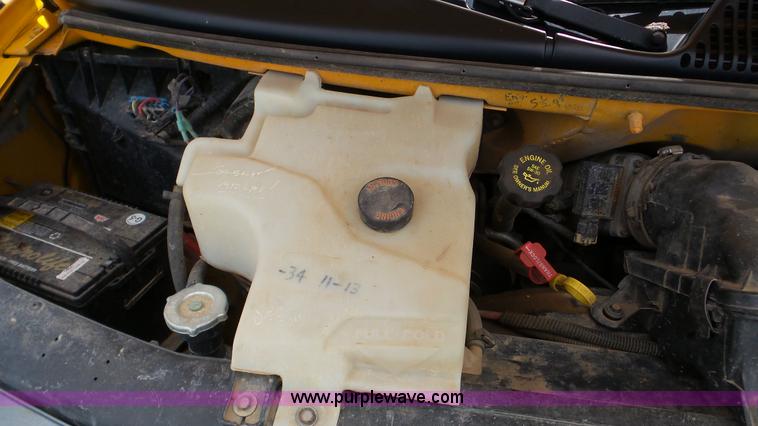 image for item K5253 2000 Chevrolet Express G3500 school bus