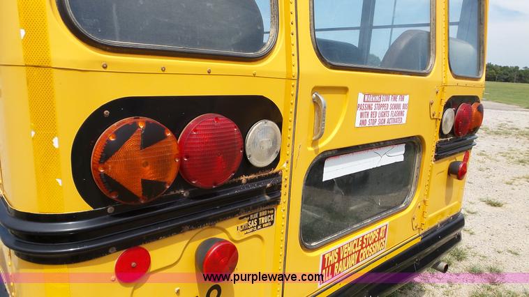 image for item K5253 2000 Chevrolet Express G3500 school bus