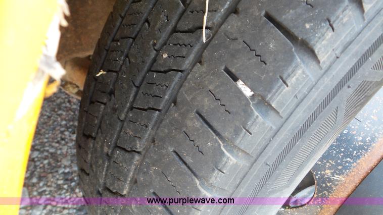 image for item K5253 2000 Chevrolet Express G3500 school bus