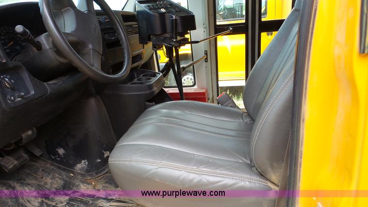 image for item K5255 2008 Chevrolet Express 3500 Cargo school bus