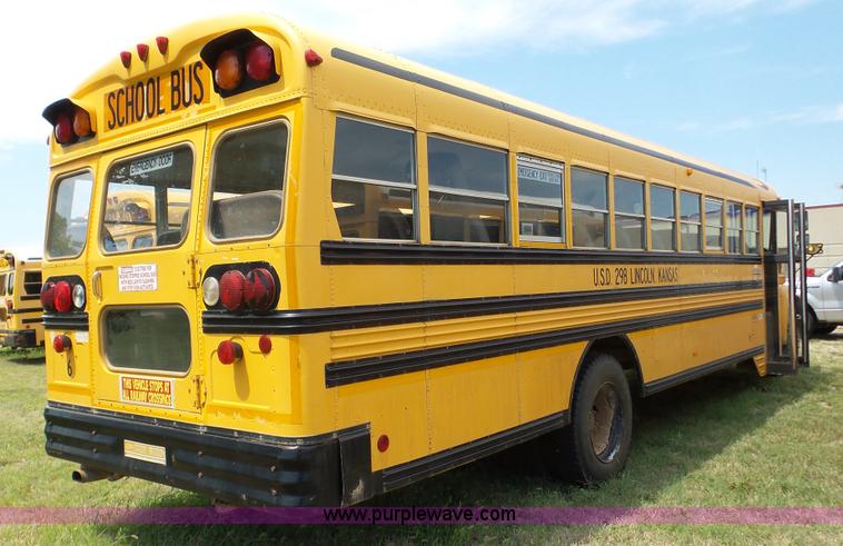image for item K5256 1998 Chevrolet B7 school bus