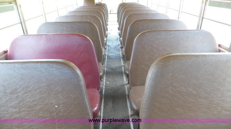 image for item K5256 1998 Chevrolet B7 school bus