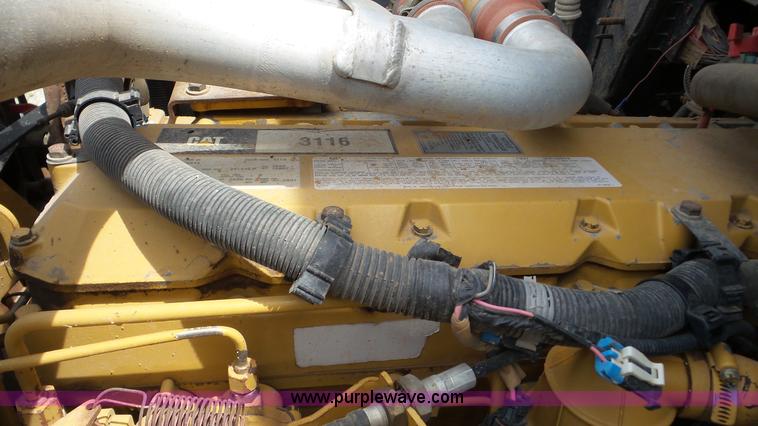 image for item K5256 1998 Chevrolet B7 school bus