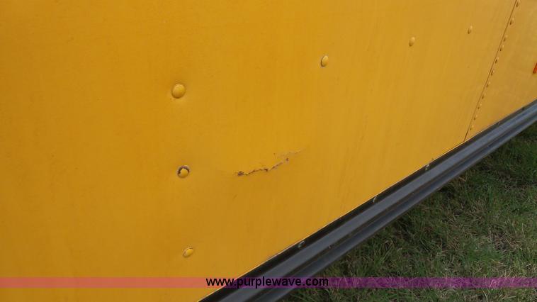 image for item K5256 1998 Chevrolet B7 school bus