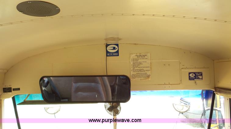 image for item K5257 1998 Chevrolet B7 school bus