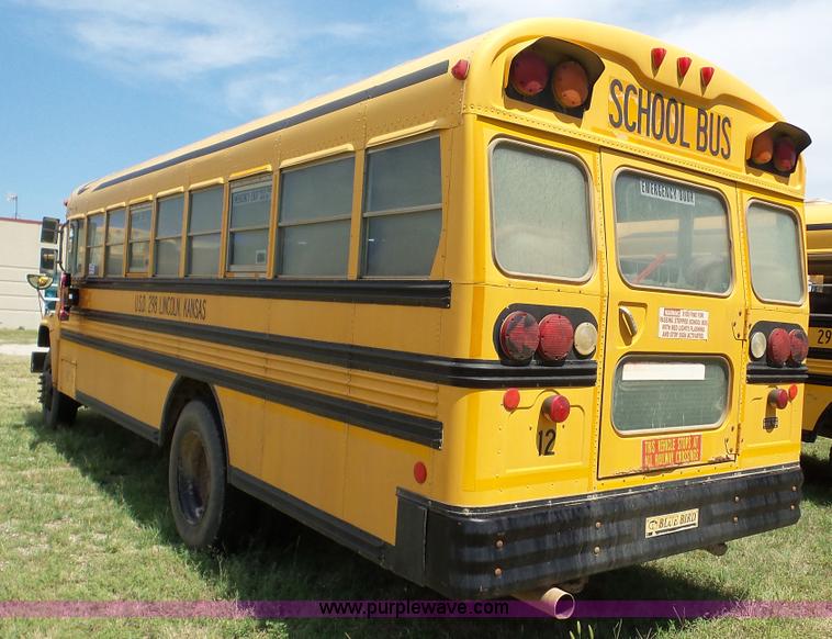 image for item K5258 2000 Chevrolet B7 school bus