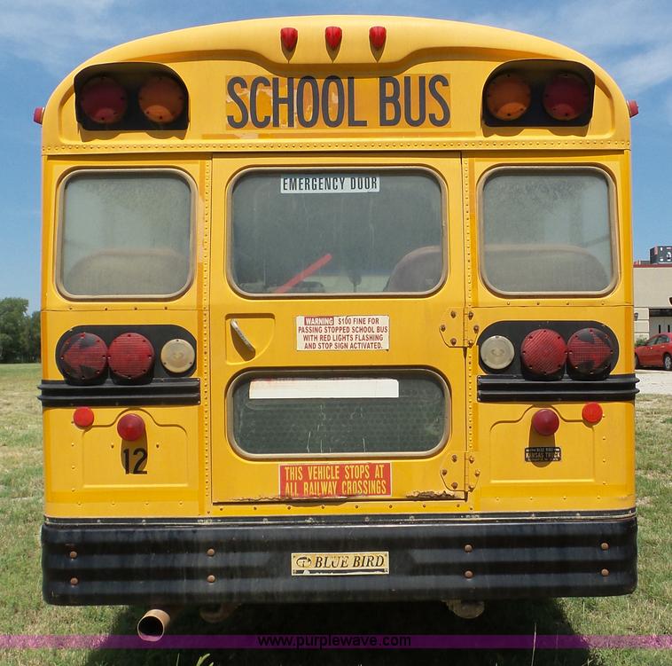image for item K5258 2000 Chevrolet B7 school bus