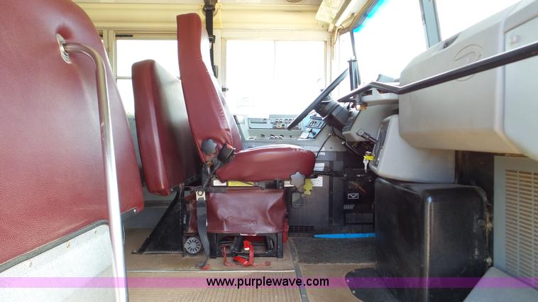 image for item K5259 2007 Blue Bird Vision school bus