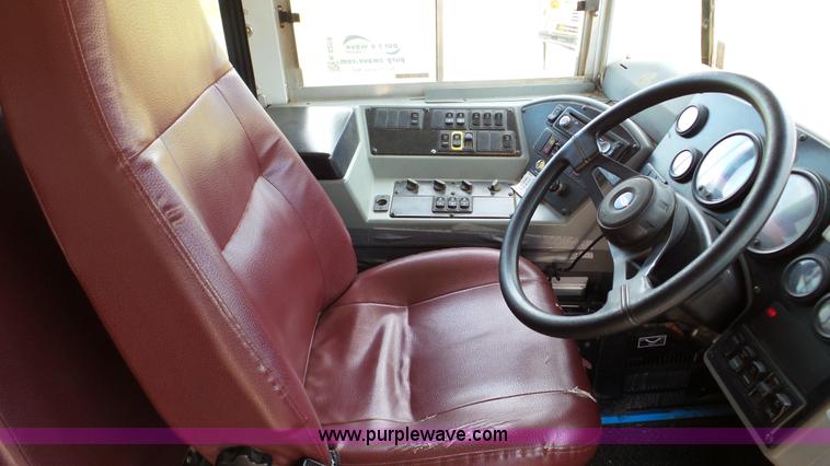 image for item K5259 2007 Blue Bird Vision school bus